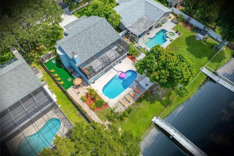 House in Clearwater, Florida 4 bedrooms, 266.35 sq.m. № 2150488 - photo 2