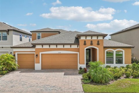 House in Riverview, Florida 4 bedrooms, 299.05 sq.m. № 2141943 - photo 2