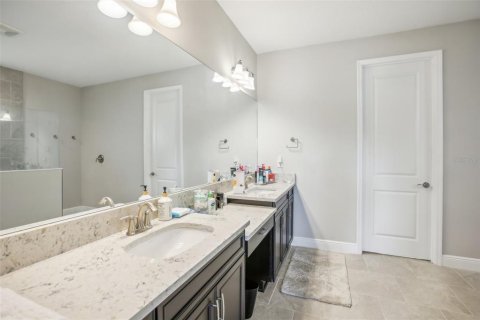 House in Riverview, Florida 4 bedrooms, 299.05 sq.m. № 2141943 - photo 20