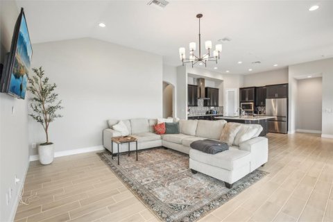 House in Riverview, Florida 4 bedrooms, 299.05 sq.m. № 2141943 - photo 5
