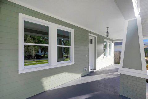 House in Tampa, Florida 3 bedrooms, 148.64 sq.m. № 2425866 - photo 24