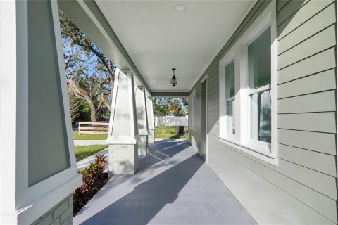 House in Tampa, Florida 3 bedrooms, 148.64 sq.m. № 2425866 - photo 25