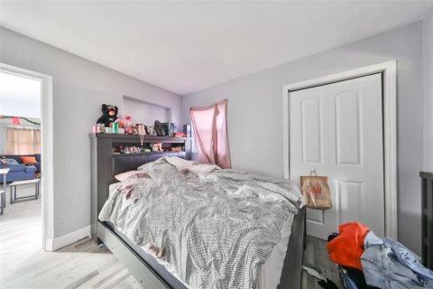Villa ou maison à vendre à Gulfport, Floride: 3 chambres, 94.2 m2 № 2135381 - photo 17