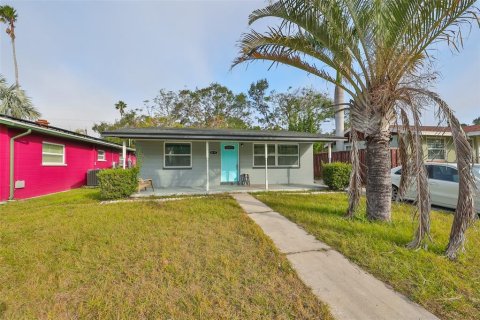 Villa ou maison à vendre à Gulfport, Floride: 3 chambres, 94.2 m2 № 2135381 - photo 2