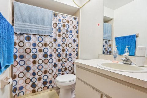 Propiedad comercial en venta en Kissimmee, Florida, 5 dormitorios, 233.37 m2 № 1608721 - foto 17