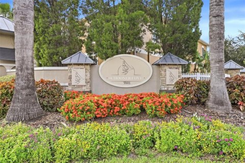 Townhouse in Tampa, Florida 2 bedrooms, 117.43 sq.m. № 2372814 - photo 20