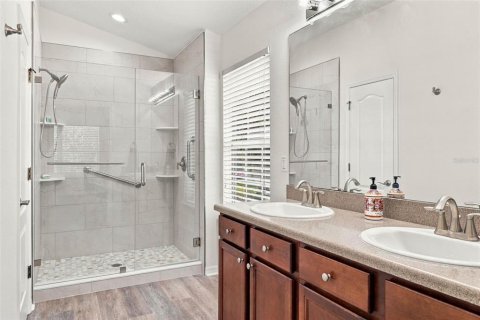 Townhouse in Tampa, Florida 2 bedrooms, 117.43 sq.m. № 2372814 - photo 11