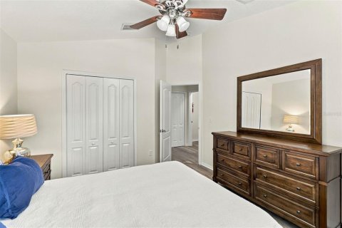 Townhouse in Tampa, Florida 2 bedrooms, 117.43 sq.m. № 2372814 - photo 15