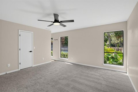 Villa ou maison à vendre à Longwood, Floride: 4 chambres, 270.81 m2 № 2350276 - photo 13