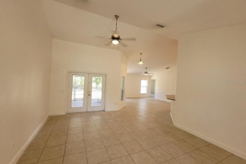 House in North Port, Florida 3 bedrooms, 183.02 sq.m. № 1749402 - photo 13