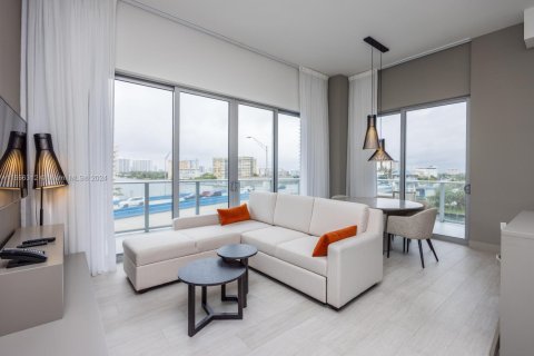 Copropriété à vendre à Hollywood, Floride: 3 chambres, 125.6 m2 № 1984786 - photo 16