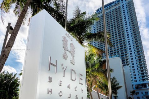 Copropriété à vendre à Hollywood, Floride: 3 chambres, 125.6 m2 № 1984786 - photo 3