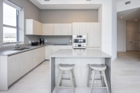 Copropriété à vendre à Hollywood, Floride: 3 chambres, 125.6 m2 № 1984786 - photo 12