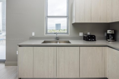 Copropriété à vendre à Hollywood, Floride: 3 chambres, 125.6 m2 № 1984786 - photo 13