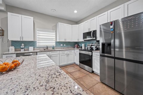Casa en venta en Orlando, Florida, 5 dormitorios, 327.39 m2 № 2420546 - foto 10