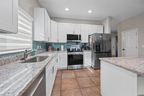 Casa en venta en Orlando, Florida, 5 dormitorios, 327.39 m2 № 2420546 - foto 2