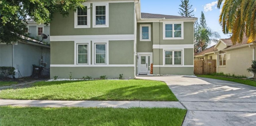 Casa en Orlando, Florida 5 dormitorios, 327.39 m2 № 2420546