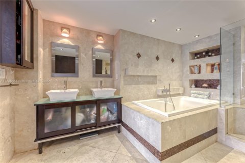 Купить кондоминиум в Холливуд, Флорида 2 спальни, 144.28м2, № 2016694 - фото 10