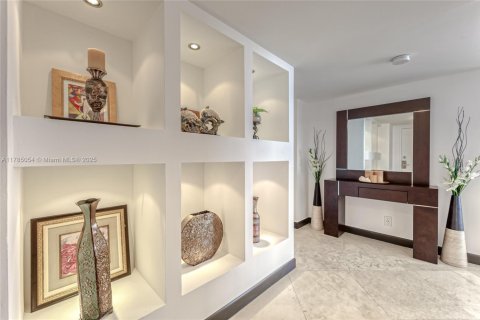 Купить кондоминиум в Холливуд, Флорида 2 спальни, 144.28м2, № 2016694 - фото 3