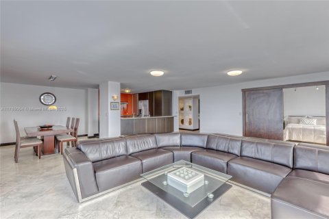 Купить кондоминиум в Холливуд, Флорида 2 спальни, 144.28м2, № 2016694 - фото 16