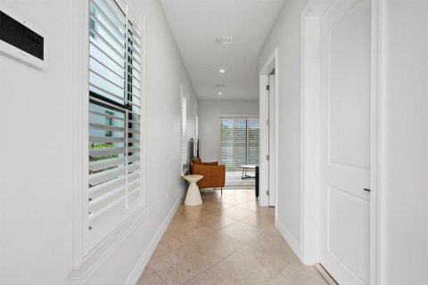 Adosado en venta en Palm City, Florida, 3 dormitorios, 173.36 m2 № 2085768 - foto 3