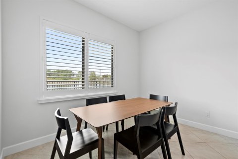 Adosado en venta en Palm City, Florida, 3 dormitorios, 173.36 m2 № 2085768 - foto 9