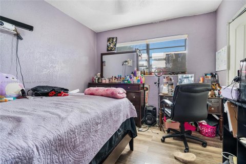 Купить виллу или дом в Майами, Флорида 5 спален, 235.04м2, № 1981666 - фото 13