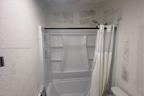 Купить виллу или дом в Майами, Флорида 5 спален, 235.04м2, № 1981666 - фото 28