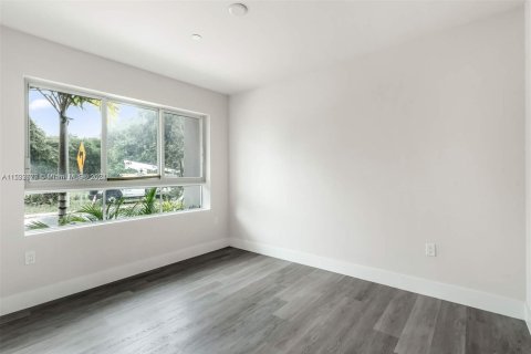 Condominio en venta en Miami, Florida, 3 dormitorios, 126.35 m2 № 2043682 - foto 11