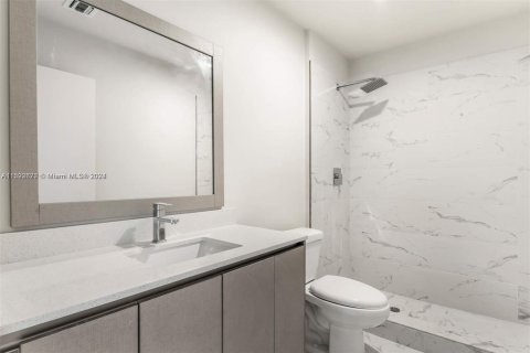 Condominio en venta en Miami, Florida, 3 dormitorios, 126.35 m2 № 2043682 - foto 8