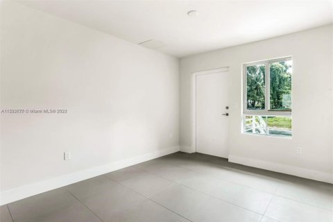 Condominio en venta en Miami, Florida, 3 dormitorios, 126.35 m2 № 2043682 - foto 15