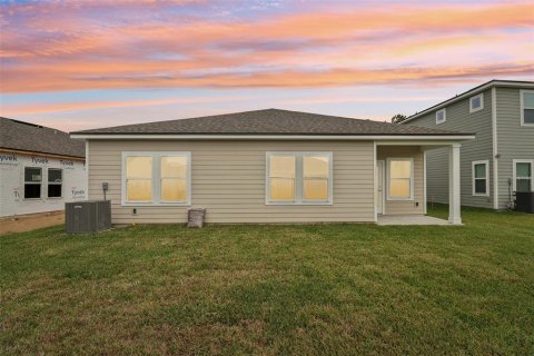 House in Jacksonville, Florida 4 bedrooms, 146.23 sq.m. № 1589748 - photo 19