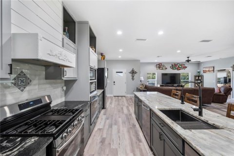 Villa ou maison à vendre à Lakeland, Floride: 5 chambres, 385.27 m2 № 2166889 - photo 15