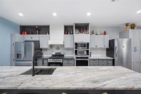 Villa ou maison à vendre à Lakeland, Floride: 5 chambres, 385.27 m2 № 2166889 - photo 16