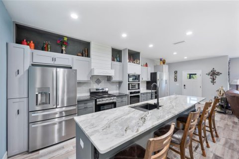 Villa ou maison à vendre à Lakeland, Floride: 5 chambres, 385.27 m2 № 2166889 - photo 17