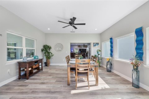Villa ou maison à vendre à Lakeland, Floride: 5 chambres, 385.27 m2 № 2166889 - photo 22