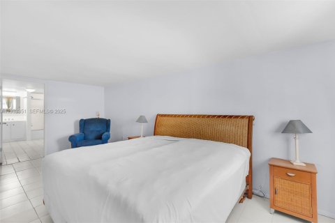 Купить виллу или дом в Марафон, Флорида 2 спальни, 138.98м2, № 1991211 - фото 24