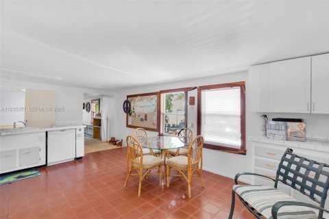 Купить виллу или дом в Марафон, Флорида 2 спальни, 138.98м2, № 1991211 - фото 17