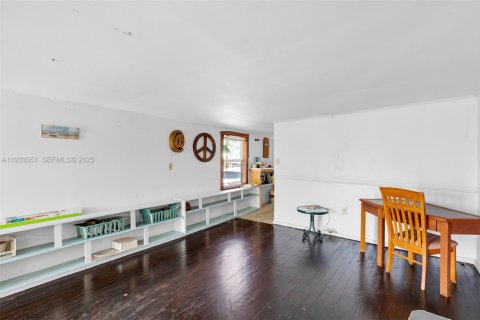 Купить виллу или дом в Марафон, Флорида 2 спальни, 138.98м2, № 1991211 - фото 14