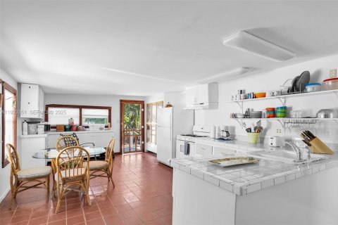 Купить виллу или дом в Марафон, Флорида 2 спальни, 138.98м2, № 1991211 - фото 15