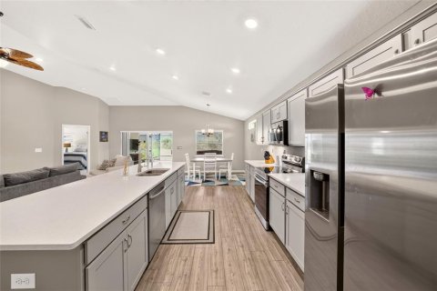 Villa ou maison à vendre à Ocala, Floride: 3 chambres, 185.15 m2 № 2358225 - photo 9