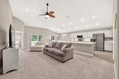 Villa ou maison à vendre à Ocala, Floride: 3 chambres, 185.15 m2 № 2358225 - photo 3