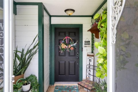 House in Spring Hill, Florida 3 bedrooms, 142.14 sq.m. № 1798442 - photo 5