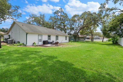 House in Spring Hill, Florida 3 bedrooms, 142.14 sq.m. № 1798442 - photo 30