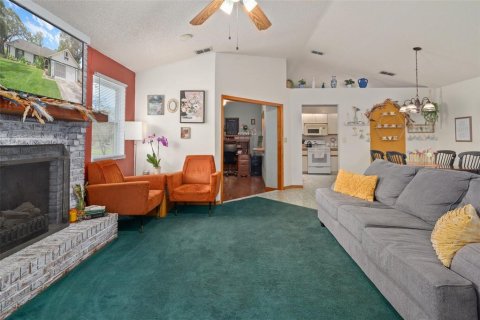 House in Spring Hill, Florida 3 bedrooms, 142.14 sq.m. № 1798442 - photo 9
