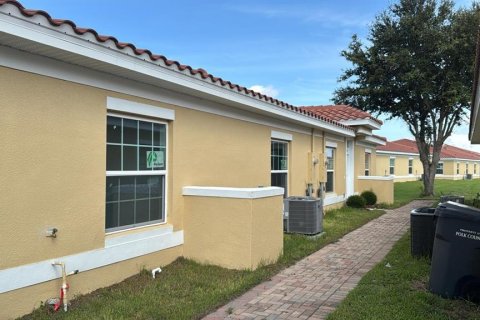 House in Kissimmee, Florida 2 bedrooms, 98.01 sq.m. № 1388731 - photo 17