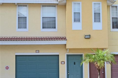 Condo in Orlando, Florida, 1 bedroom  № 1680539 - photo 1