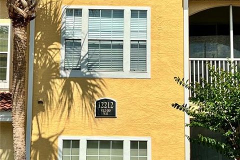 Condo in Orlando, Florida, 1 bedroom  № 1680539 - photo 2