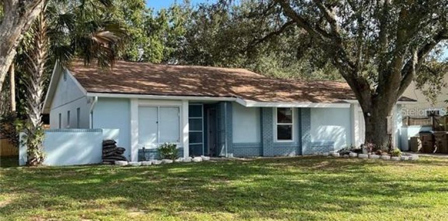 House in Kissimmee, Florida 2 bedrooms, 102.19 sq.m. № 2225643