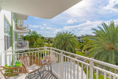 Copropriété à vendre à North Miami, Floride: 1 chambre, 79.43 m2 № 1966625 - photo 18